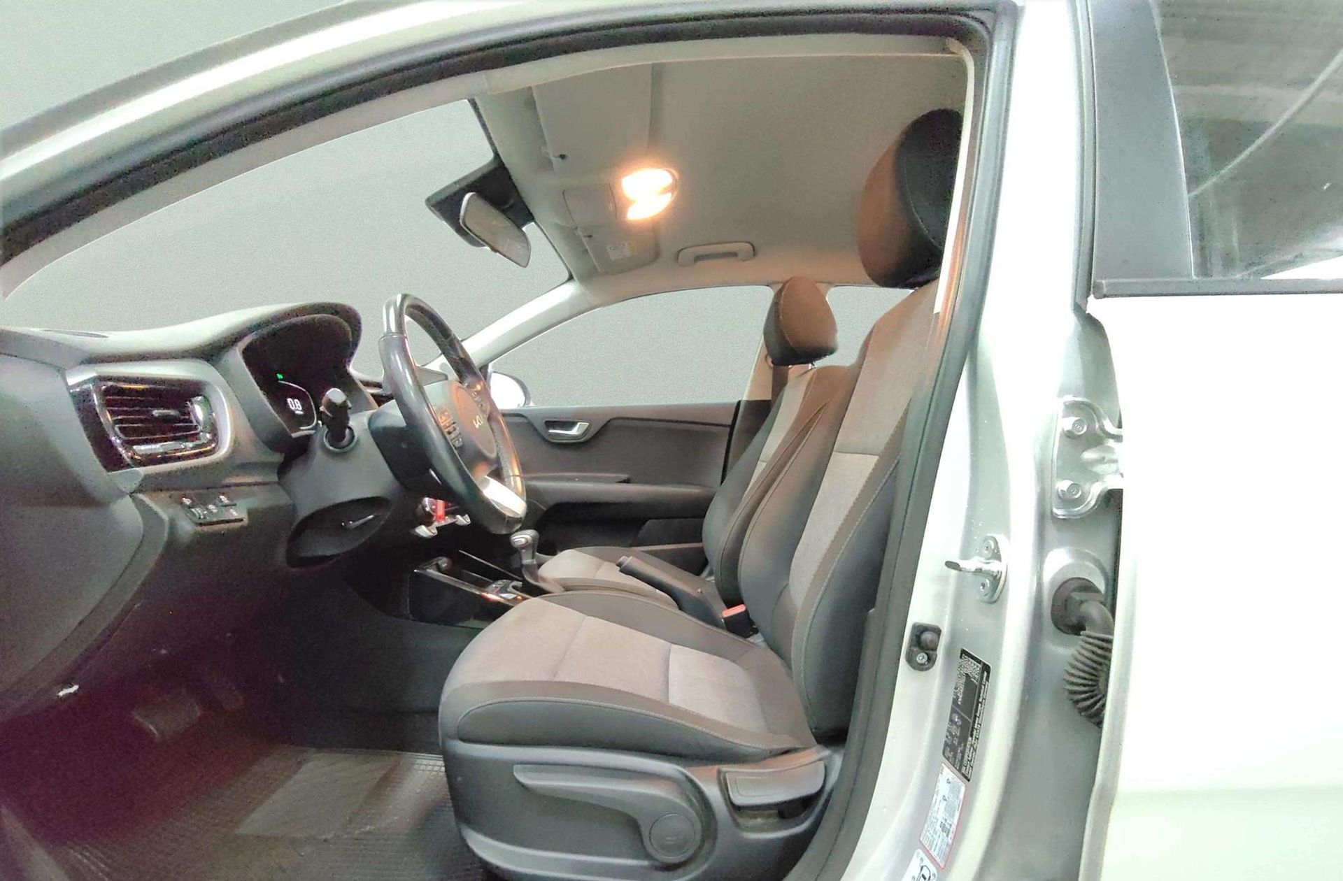 Kia Stonic 1.0 T-GDi Drive - foto 11