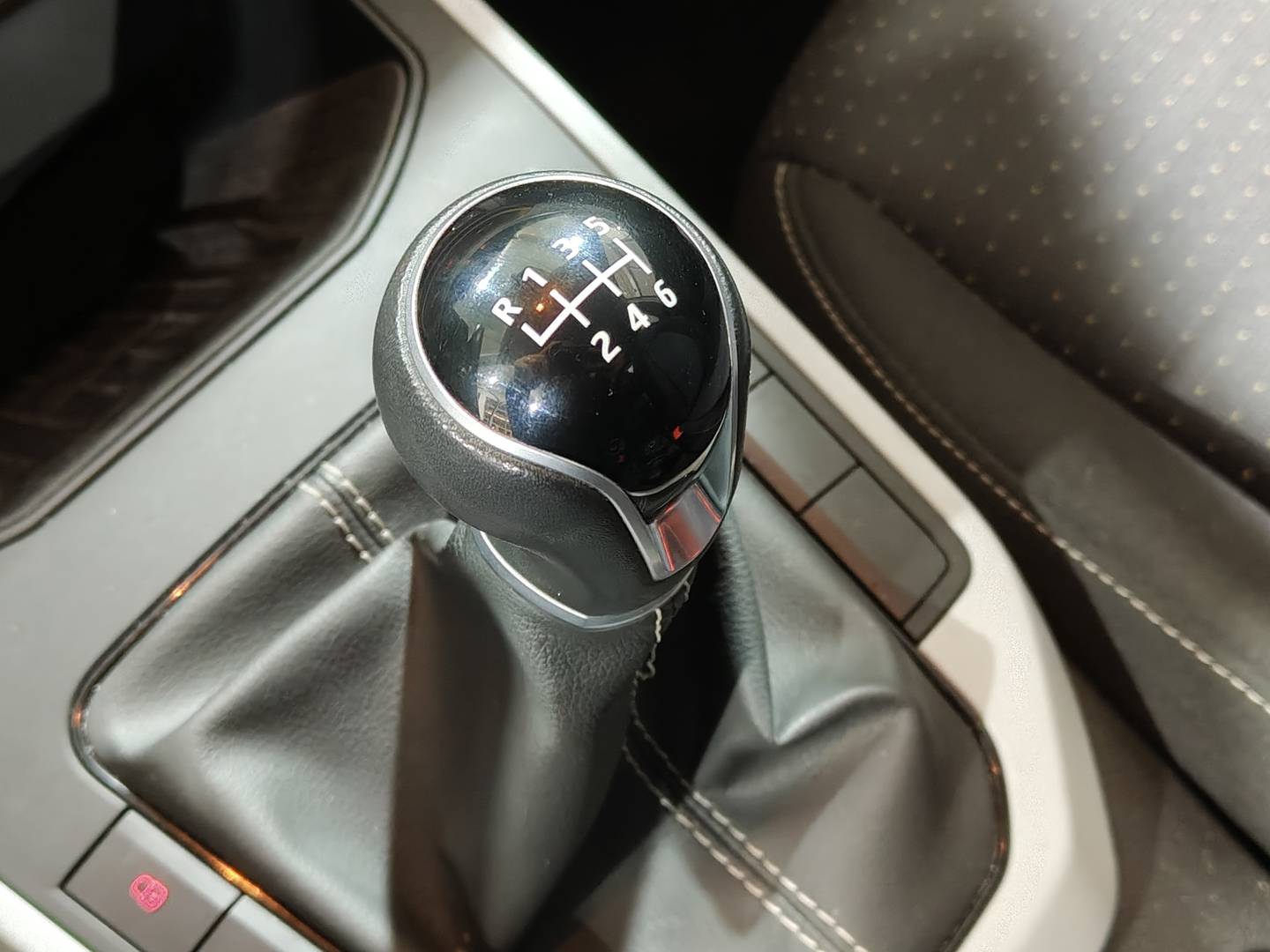 Foto Seat Arona SEAT Arona 1.0 TSI Style XL (110 CV)