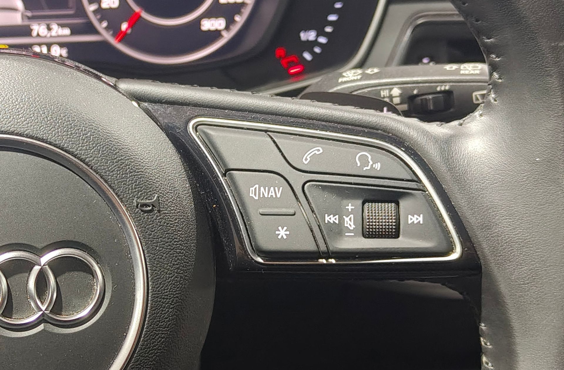 Audi A4 Avant S line 40 TFSI S tronic - foto 33