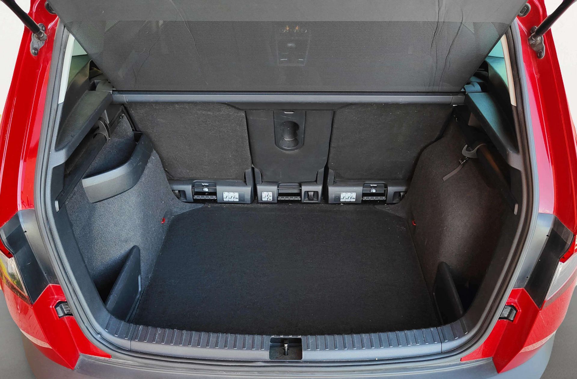 Škoda Karoq 1.5 TSI ACT Ambition DSG - foto 19