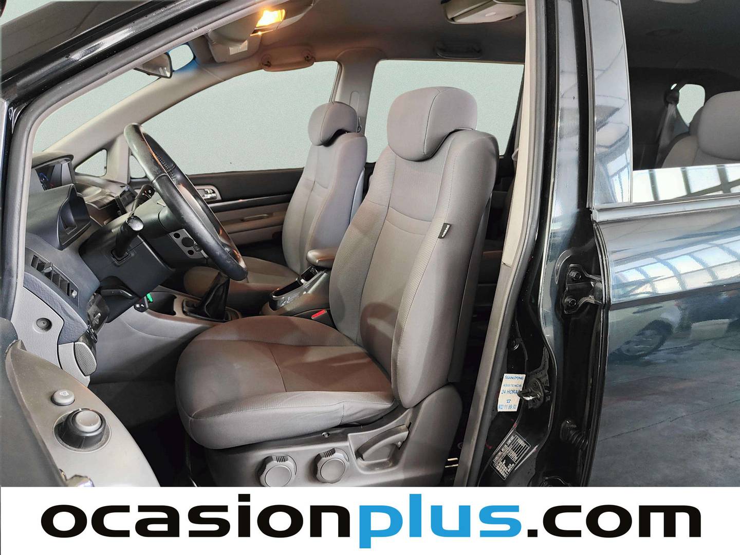 Foto asientos traseros SsangYong Rodius SsangYong Rodius 2.0 e-Xdi Premium (155 CV) 7 Plazas