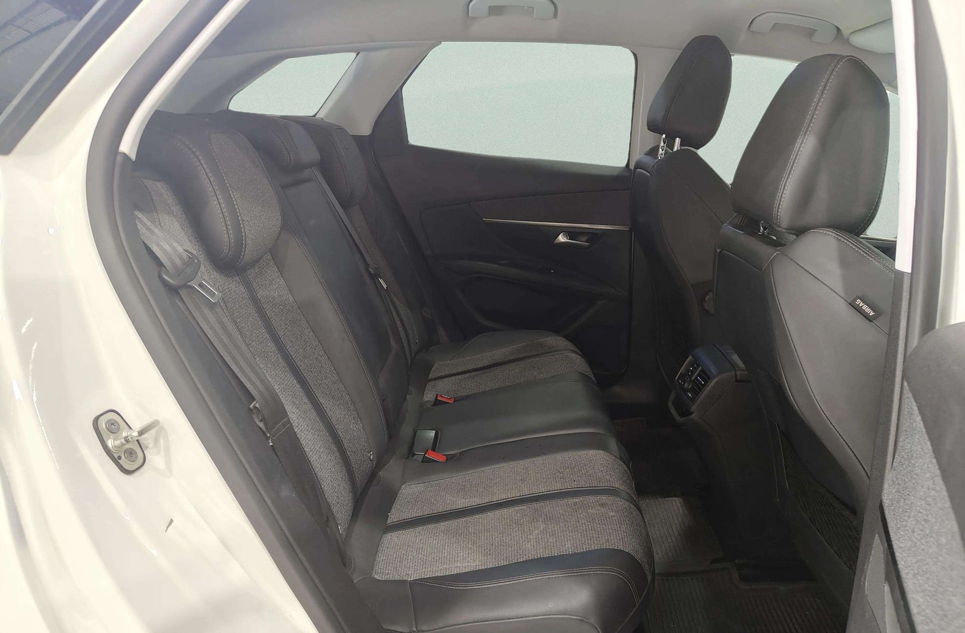 Peugeot 3008 PureTech 130 Allure - foto 16