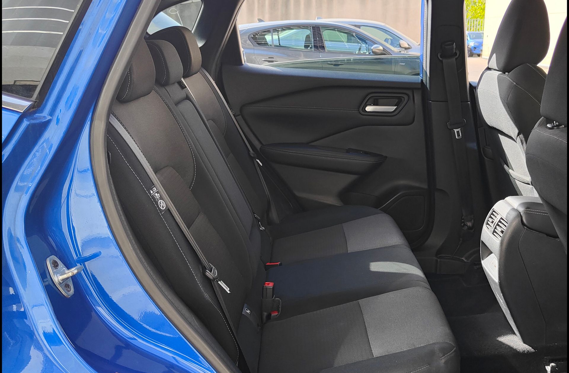 Nissan Qashqai DIG-T 140 mHEV N-Connecta 4x2 - foto 18