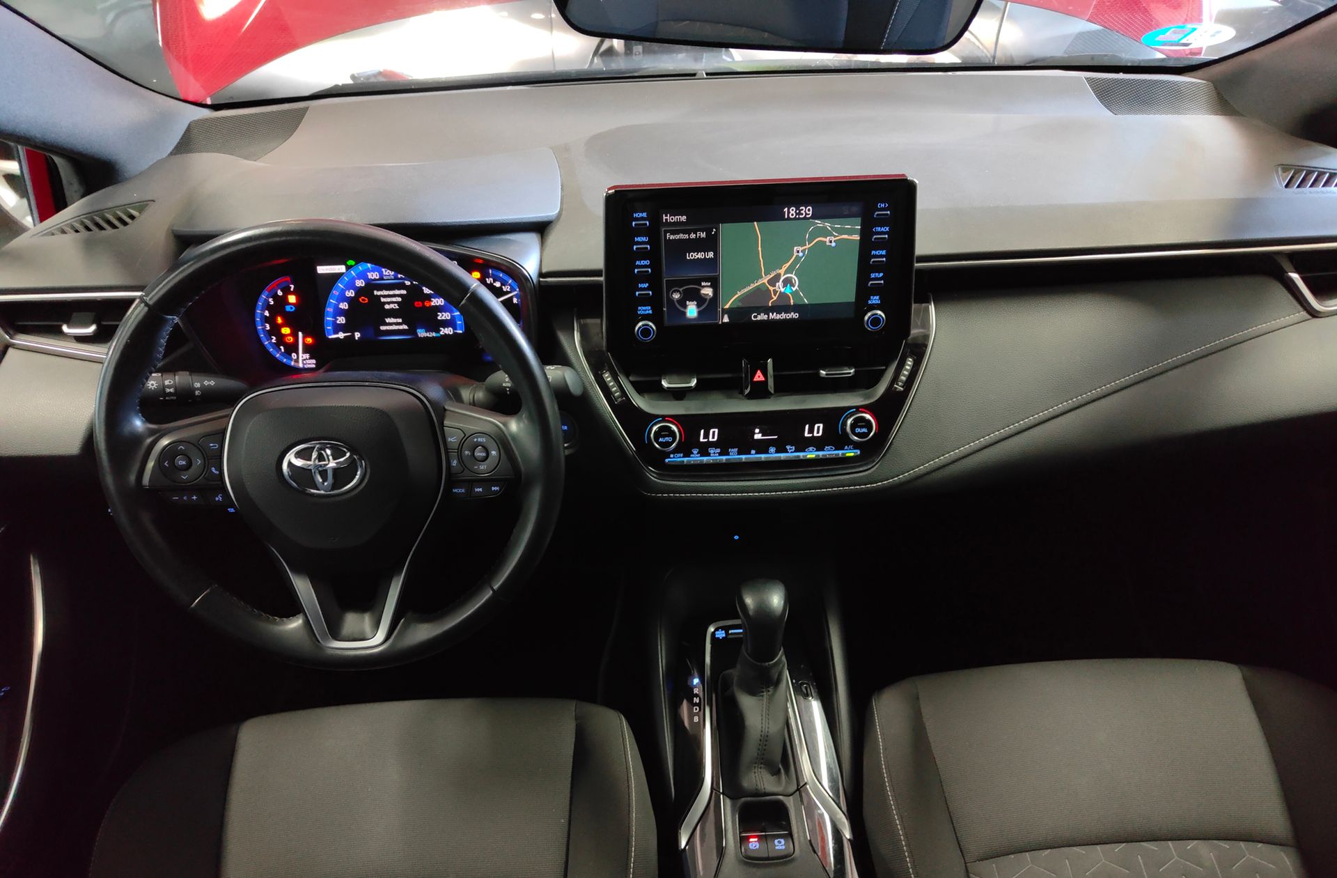 Toyota Corolla 1.8 125 Híbrido Active Tech E-CVT - foto 6