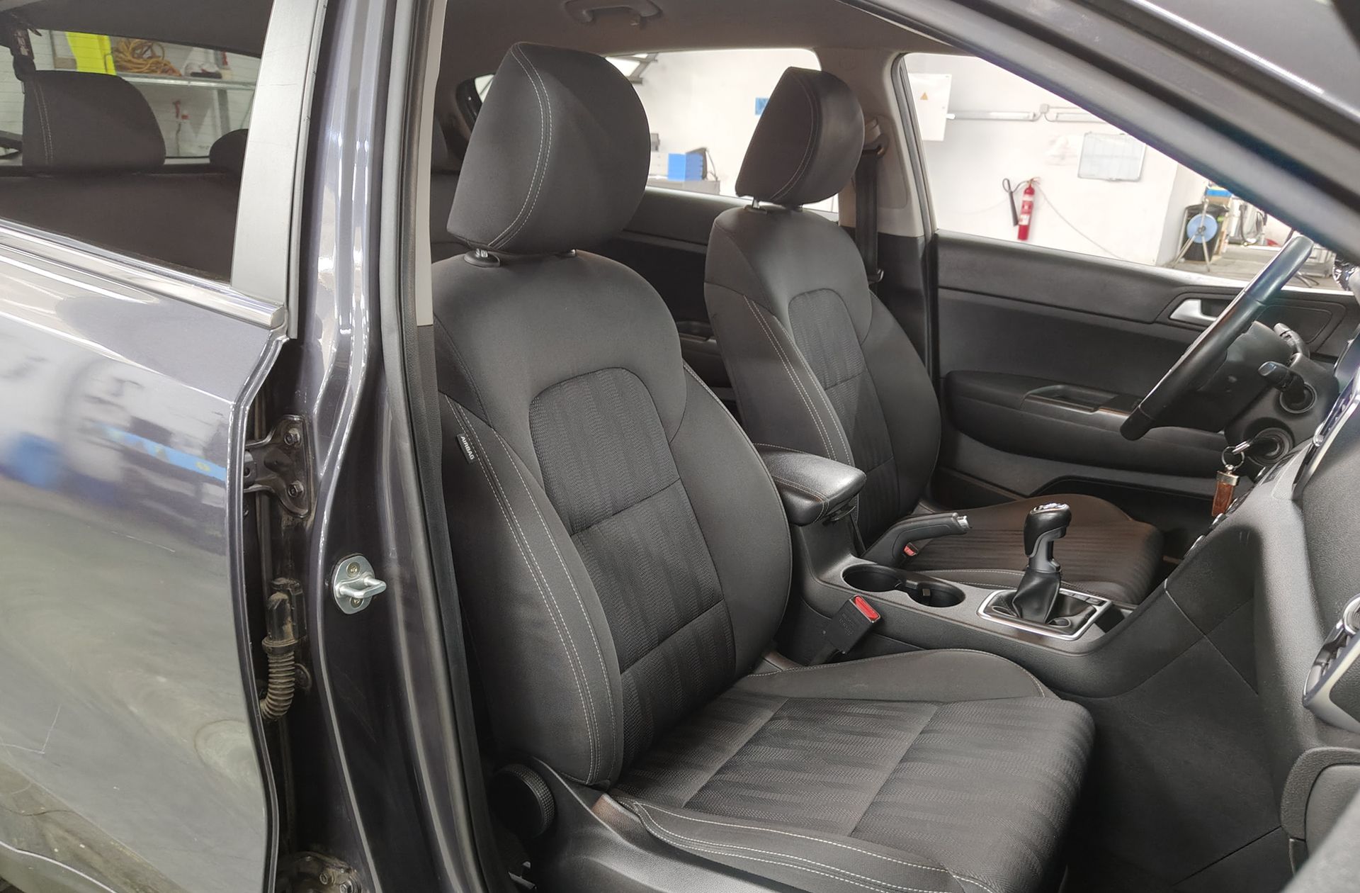 Kia Sportage 1.7 CRDi Business Eco-Dynamic 4x2 - foto 17