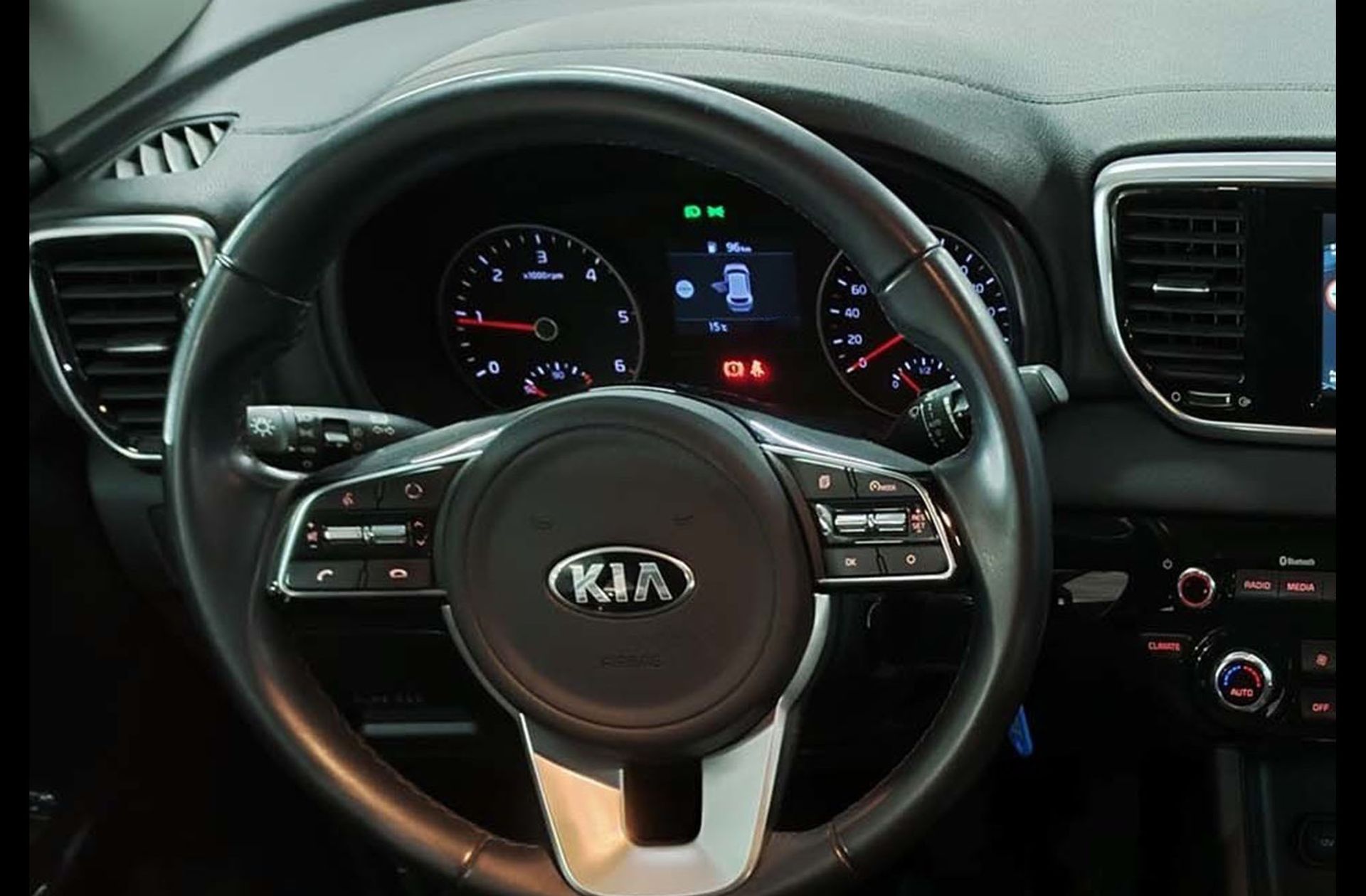 Kia Sportage 1.6 MHEV Drive 4x2 - foto 19