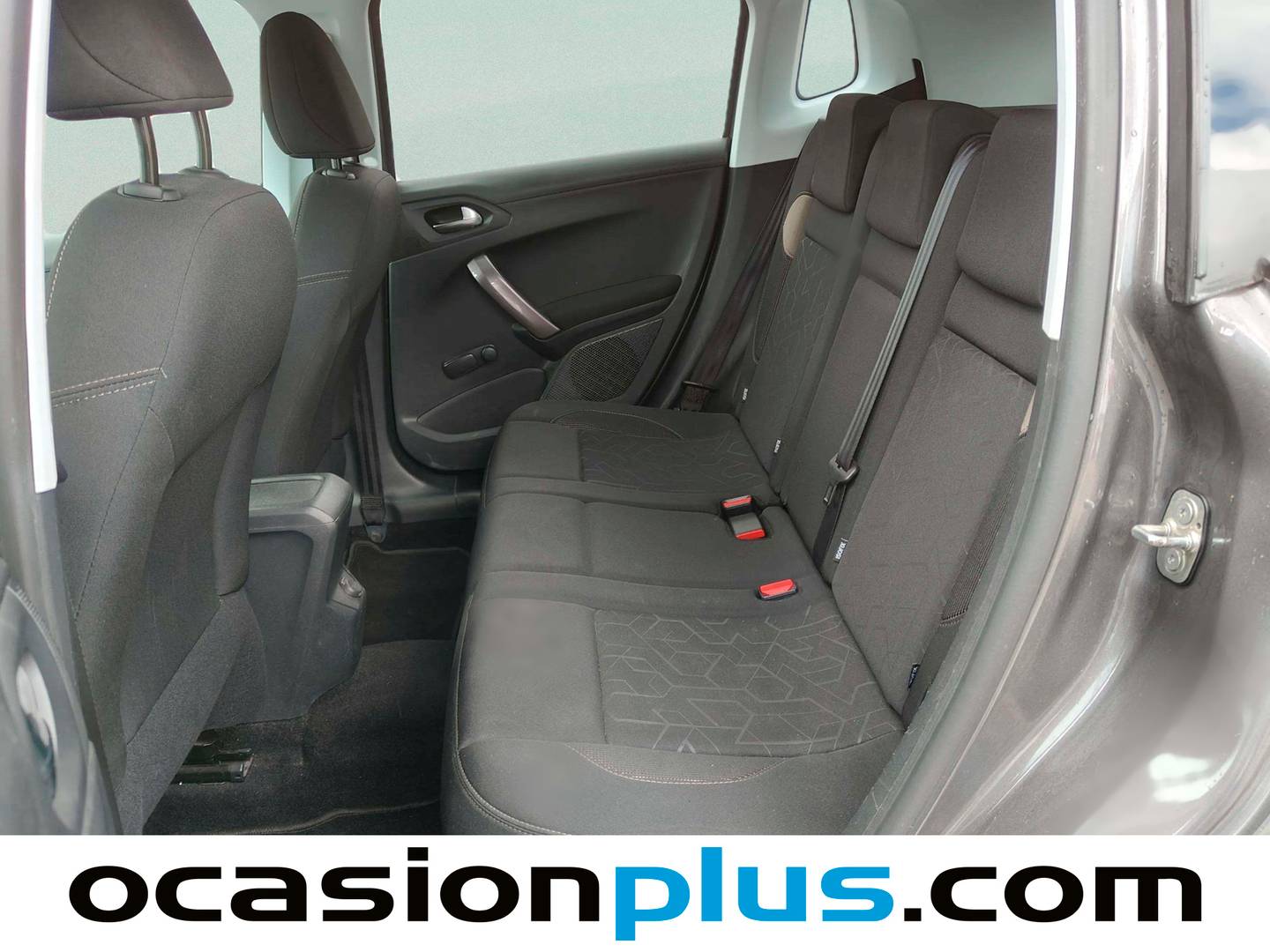 Foto asientos traseros Peugeot 2008 Peugeot 2008 BlueHDi 100 Style (100 CV)