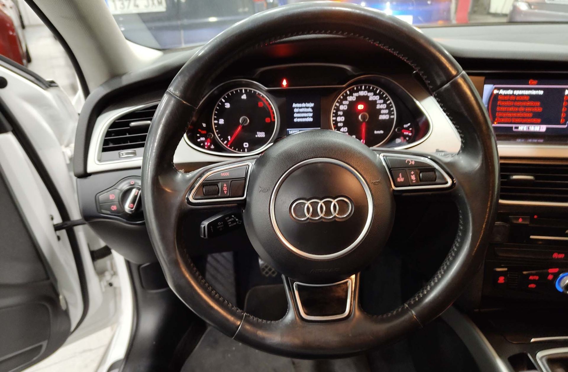 Audi A4 Allroad 2.0 TDI quattro - foto 22