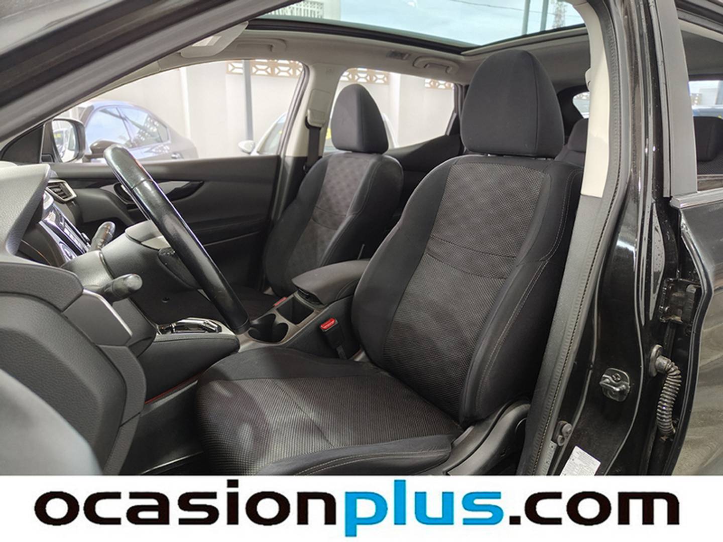 Foto Nissan QASHQAI Nissan Qashqai 1.6 dCi N-Connecta 4x2 XTronic (130 CV)