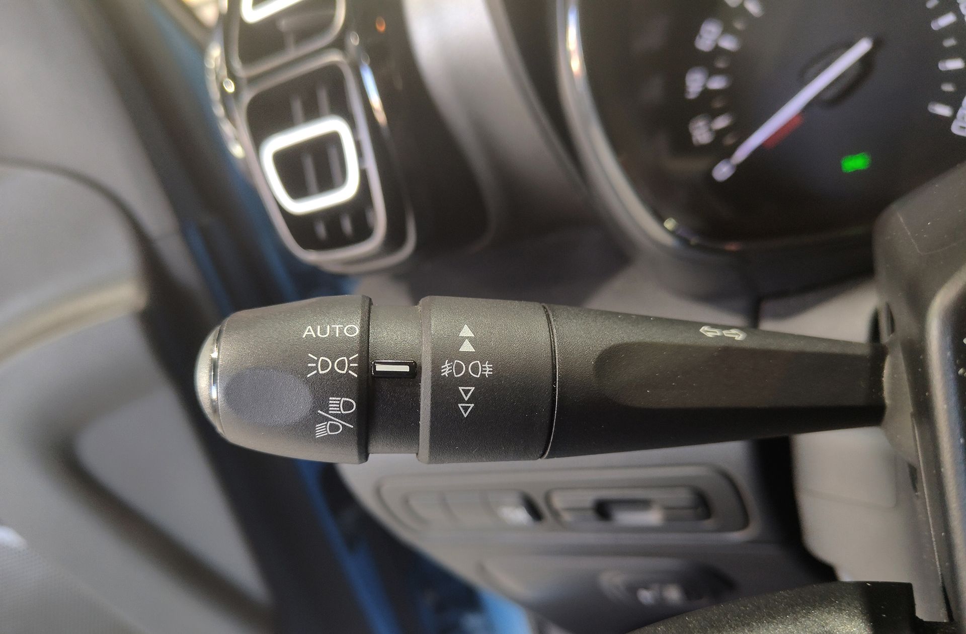 Citroën C3 Aircross BlueHDi Shine - foto 25