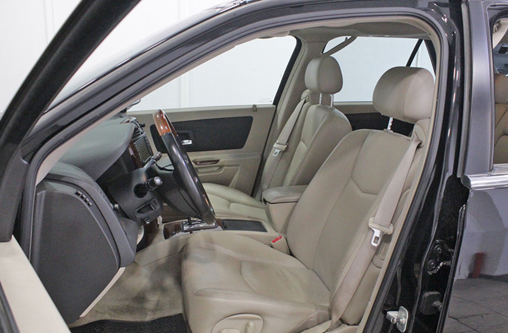 Cadillac SRX 4.6 V8 Sport Luxury 7 plazas - foto 13