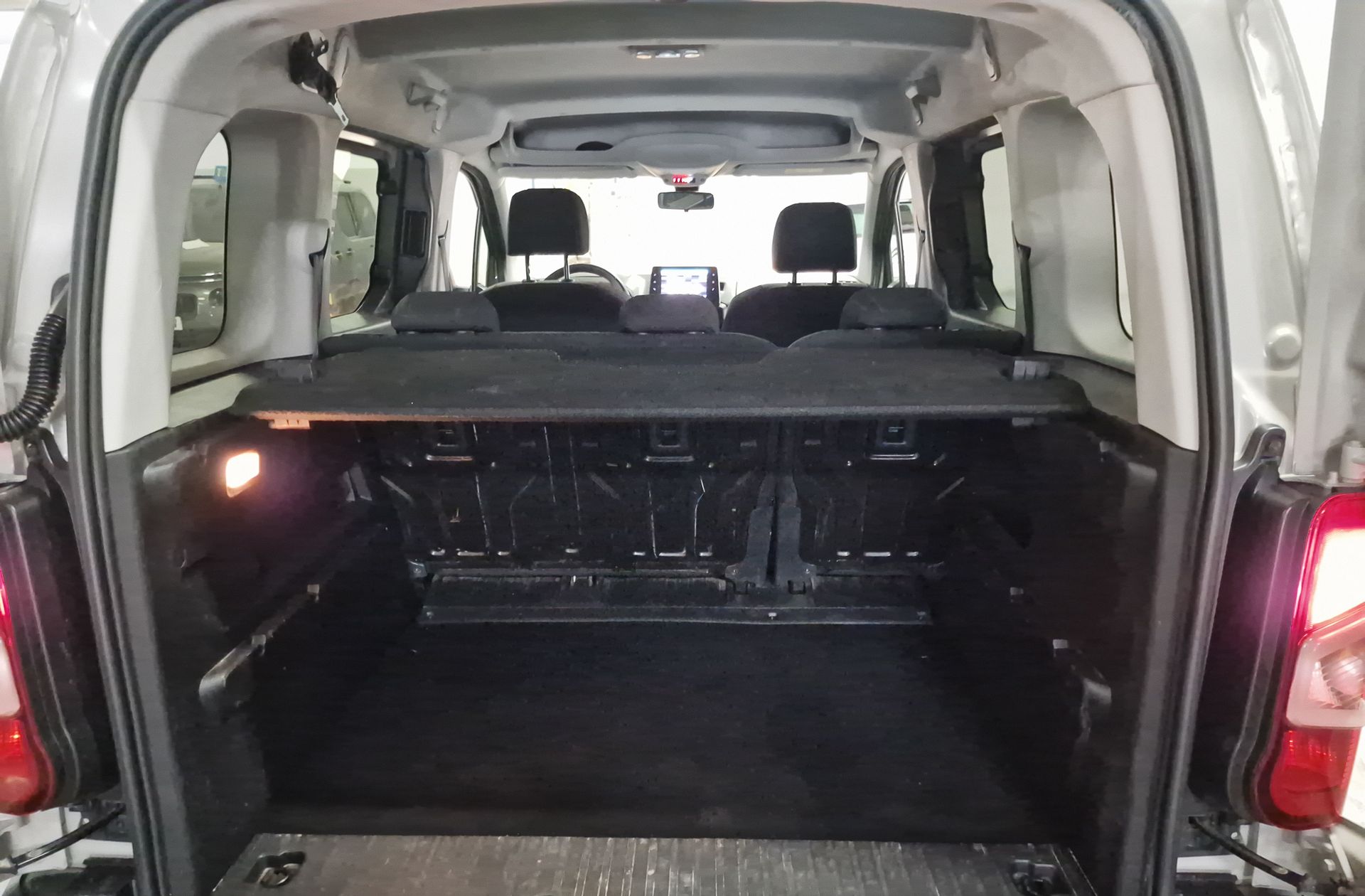 Citroën Berlingo BlueHDi 130 Talla M Shine - foto 15