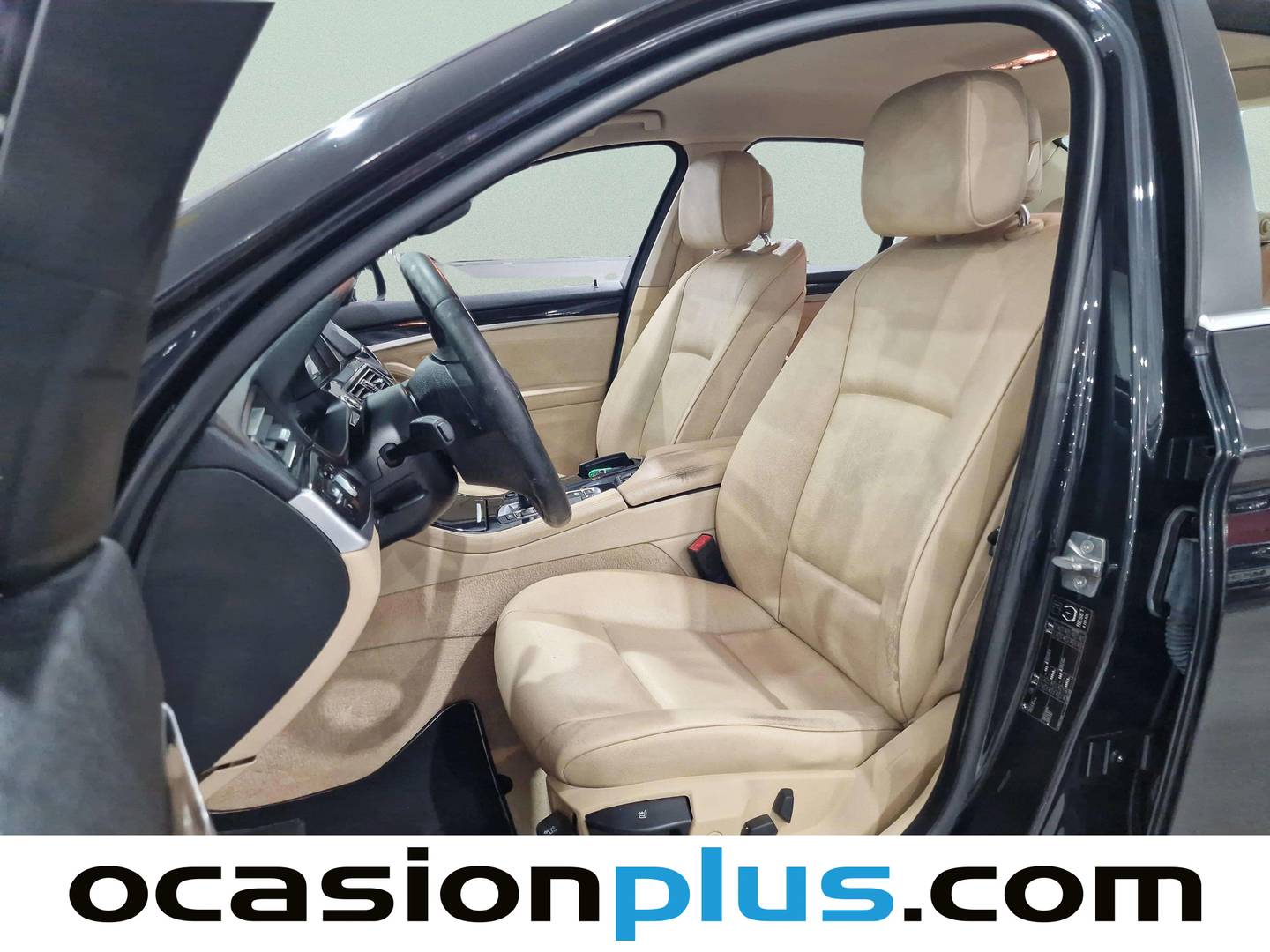 Foto asientos delanteros BMW Serie 5 BMW Serie 5 530d (258 CV)