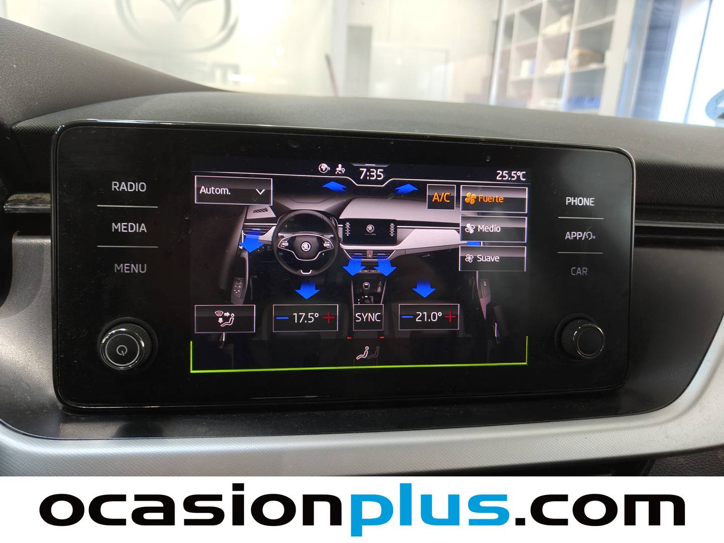 Foto Skoda Scala Skoda Scala 1.0 TSI Ambition (110 CV)