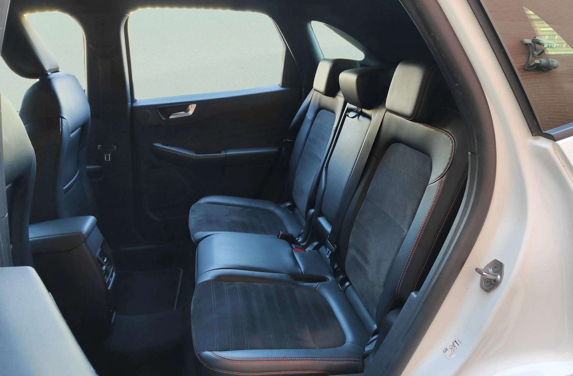 Ford Kuga 1.5T EcoBoost ST-Line X 4x2 - foto 16