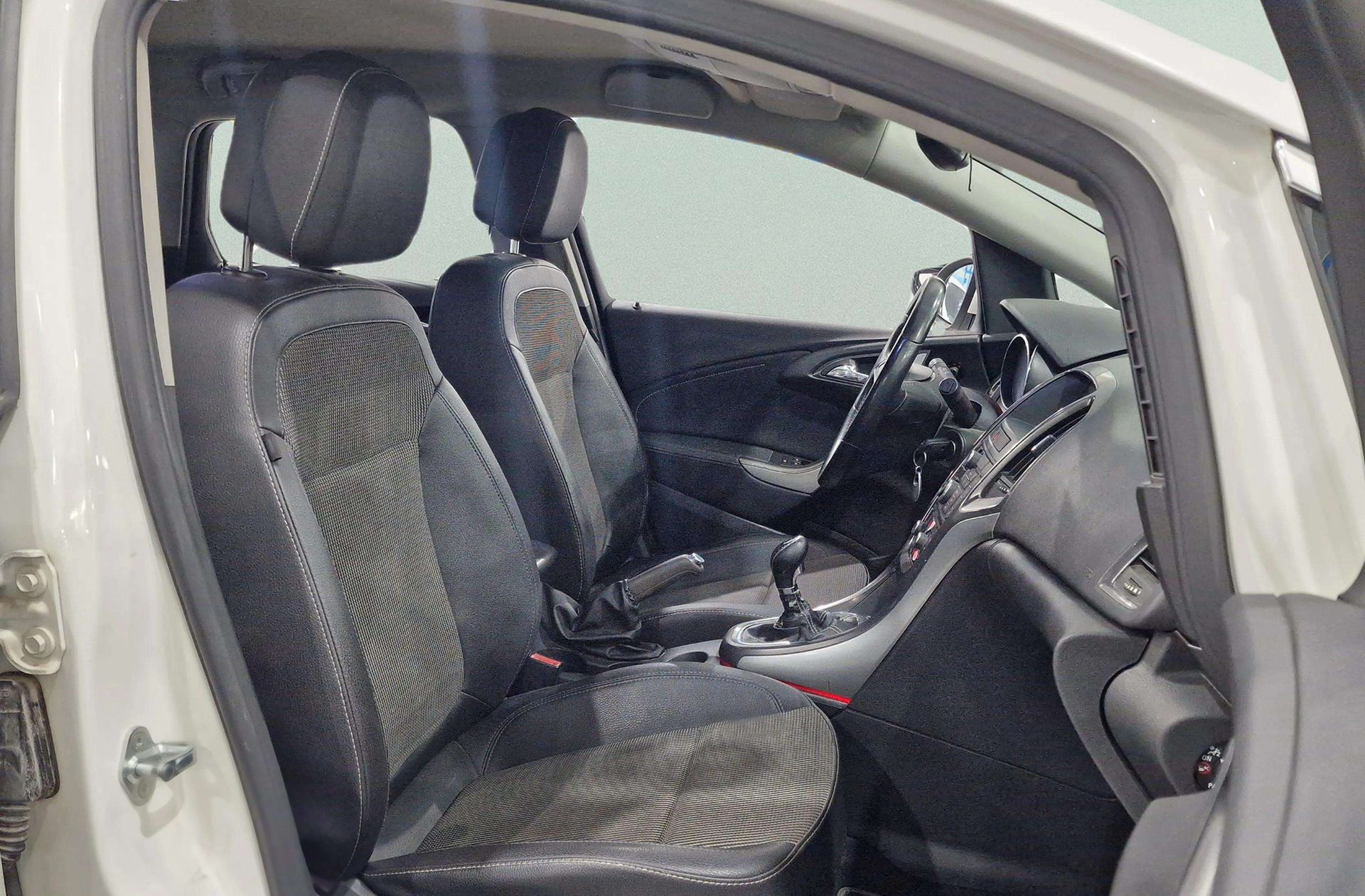 Opel Astra Sports Tourer 1.7 CDTI Excellence - foto 18