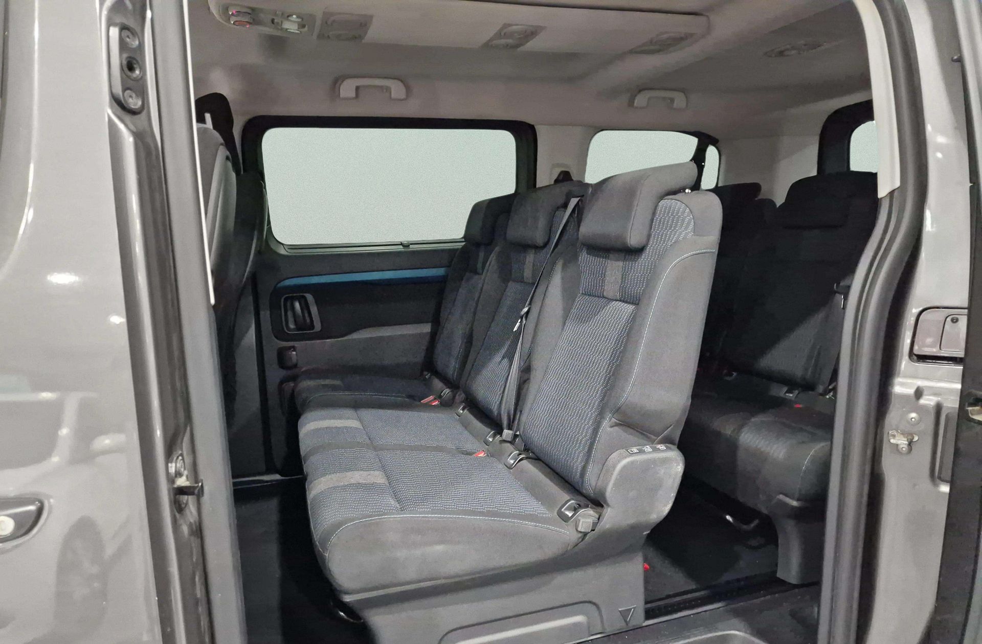 Peugeot Traveller BlueHDi 150 Active Standard 8 plazas - foto 13