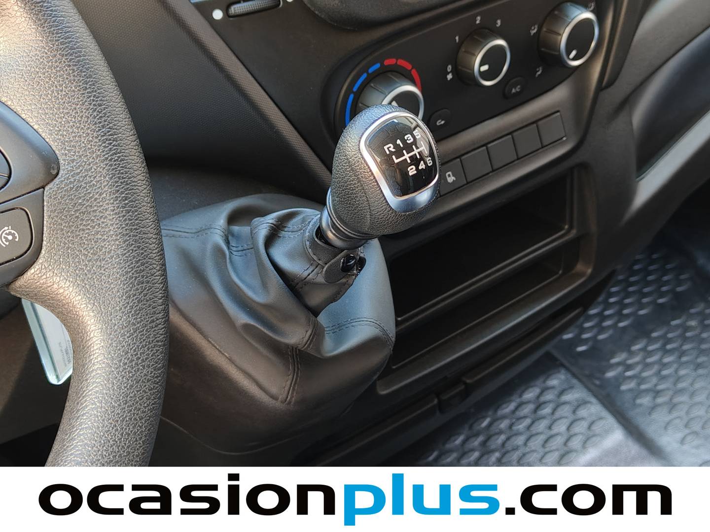 Foto Iveco Daily Iveco Daily 35S 16 V 4100/H2 (156 CV)