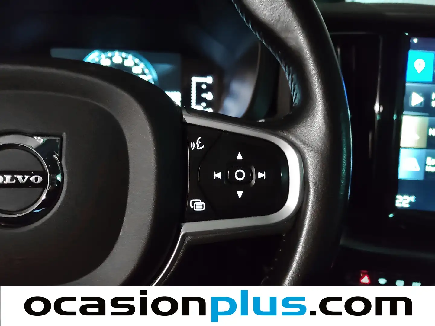 Foto Volvo XC60 Volvo XC60 D4 Momentum AWD Auto (190 CV)