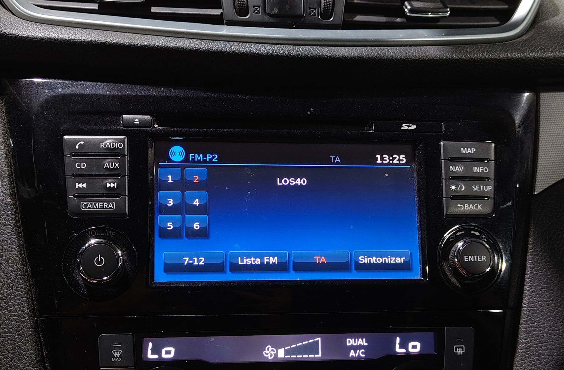 Nissan Qashqai DIG-T 115 N-Connecta - foto 29