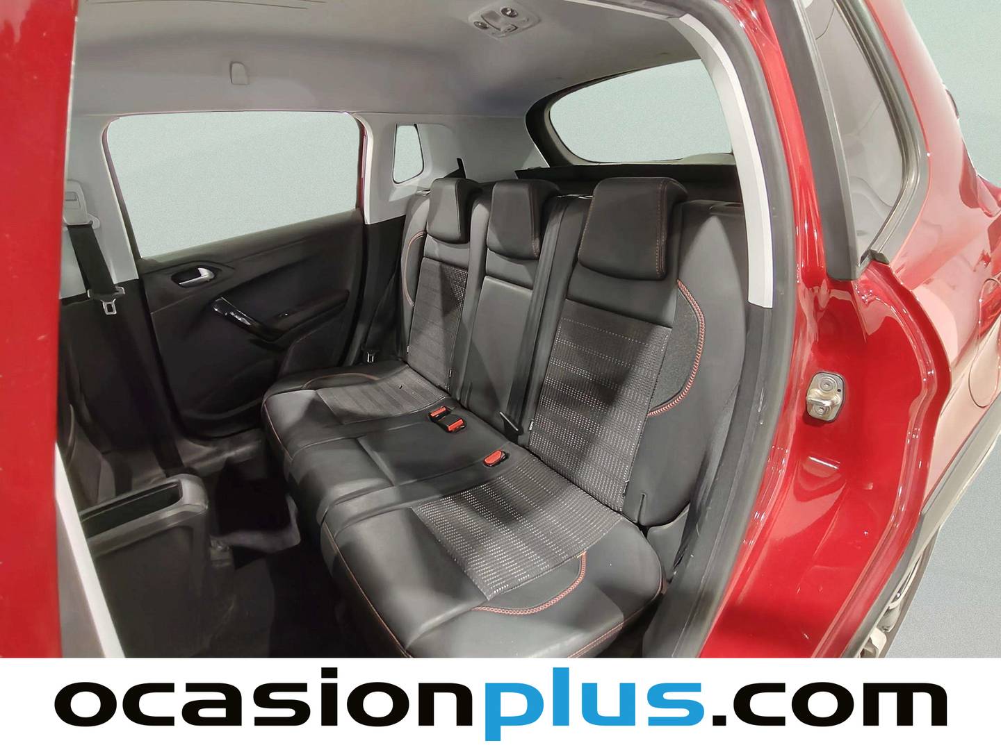 Peugeot 2008 Peugeot 2008 PureTech 130 S&S GT Line (130 CV) seminuevo