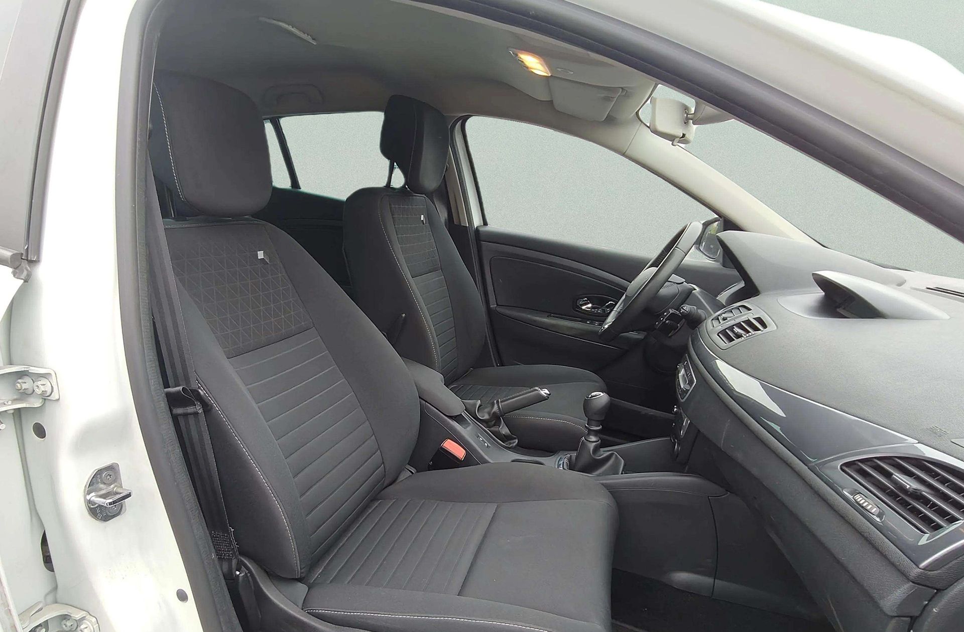 Renault Mégane Limited dCi - foto 13