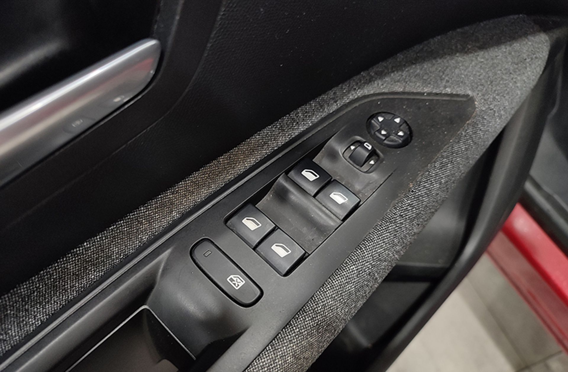 Peugeot 3008 SUV PureTech 130 Active - foto 18