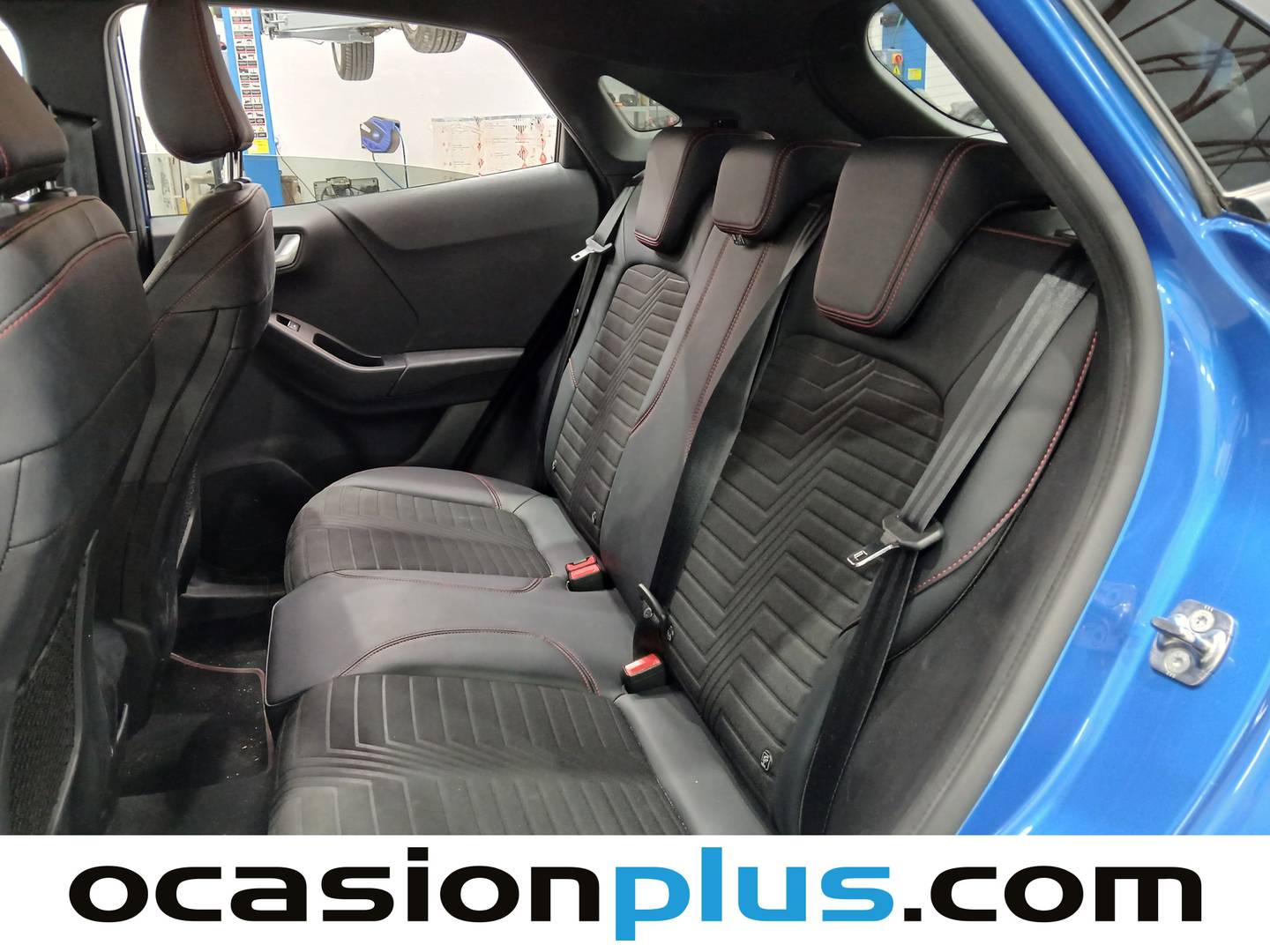 Foto Ford Puma Ford Puma 1.0 EcoBoost MHEV ST-Line X  (125 CV)