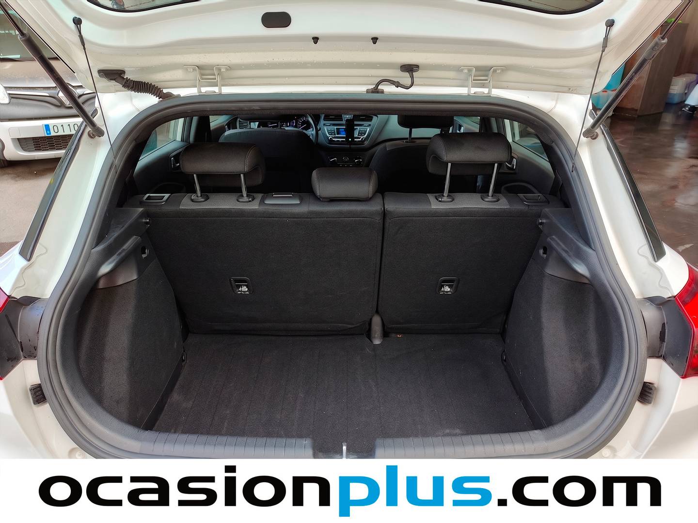 Fotos maletero Hyundai i20 Hyundai i20 1.2 MPI Fresh (84 CV)
