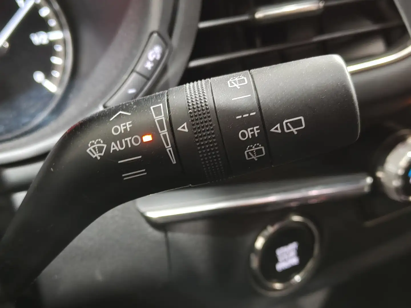 Foto Mazda Mazda3 Mazda Mazda 3 2.0 SKYACTIV-G Zenith (122 CV)