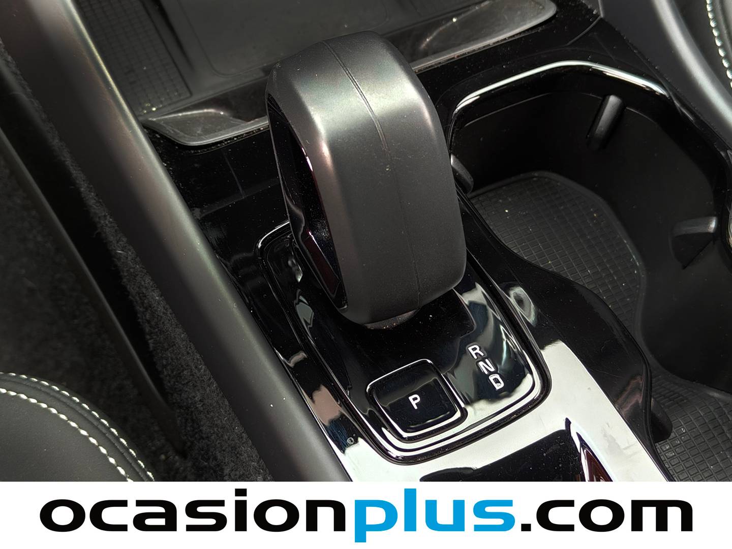 Volvo XC40 Volvo XC40 B3 Gasolina Mild hybrid Plus Dark Auto (163 CV) de segunda mano