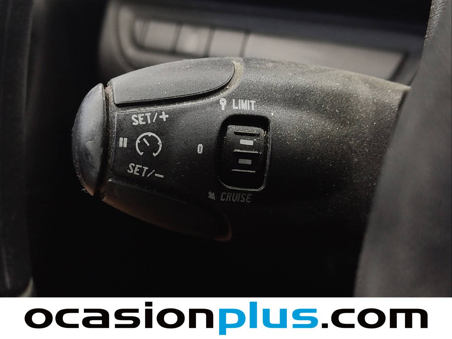 Extras y acabados del Peugeot 208 Peugeot 208 1.4 HDi Business Line (68 CV)
