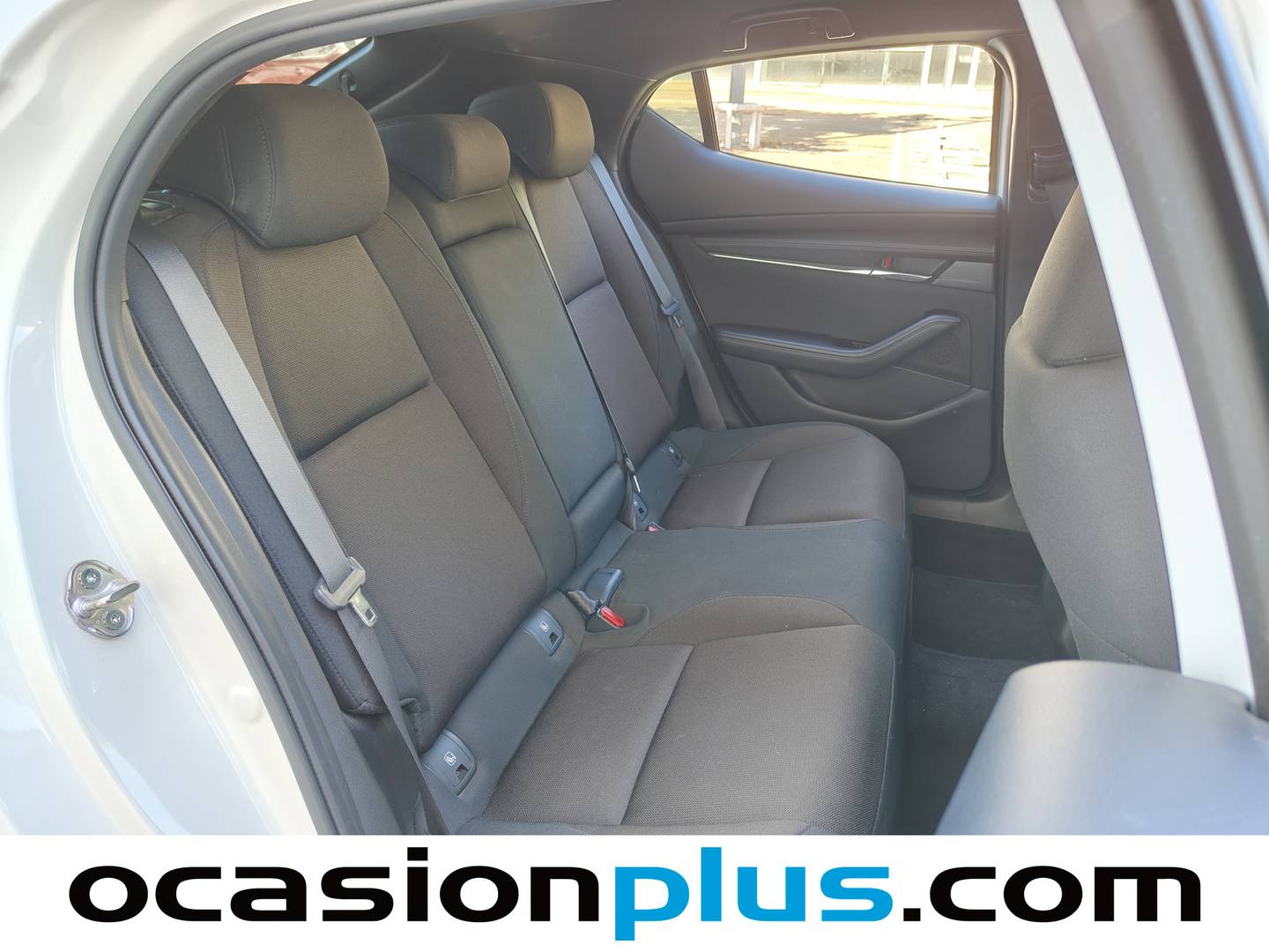 Foto Mazda Mazda3 Mazda Mazda 3 2.0 e-Skyactiv-G Evolution  (122 CV)