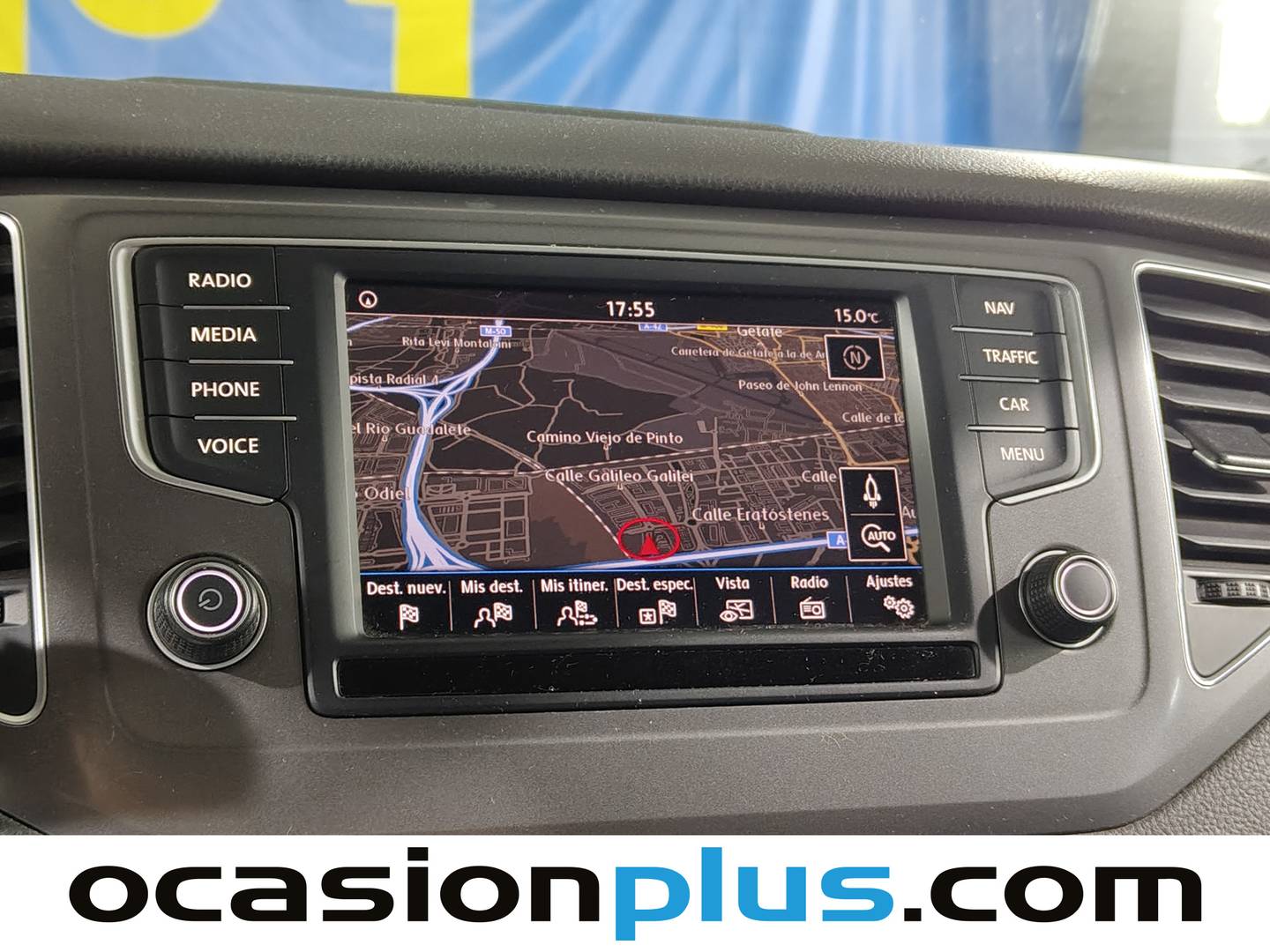 Extras y acabados del Volkswagen Golf Sportsvan Volkswagen Golf Sportsvan Business & Navi 1.6 TDI BMT (110 CV)