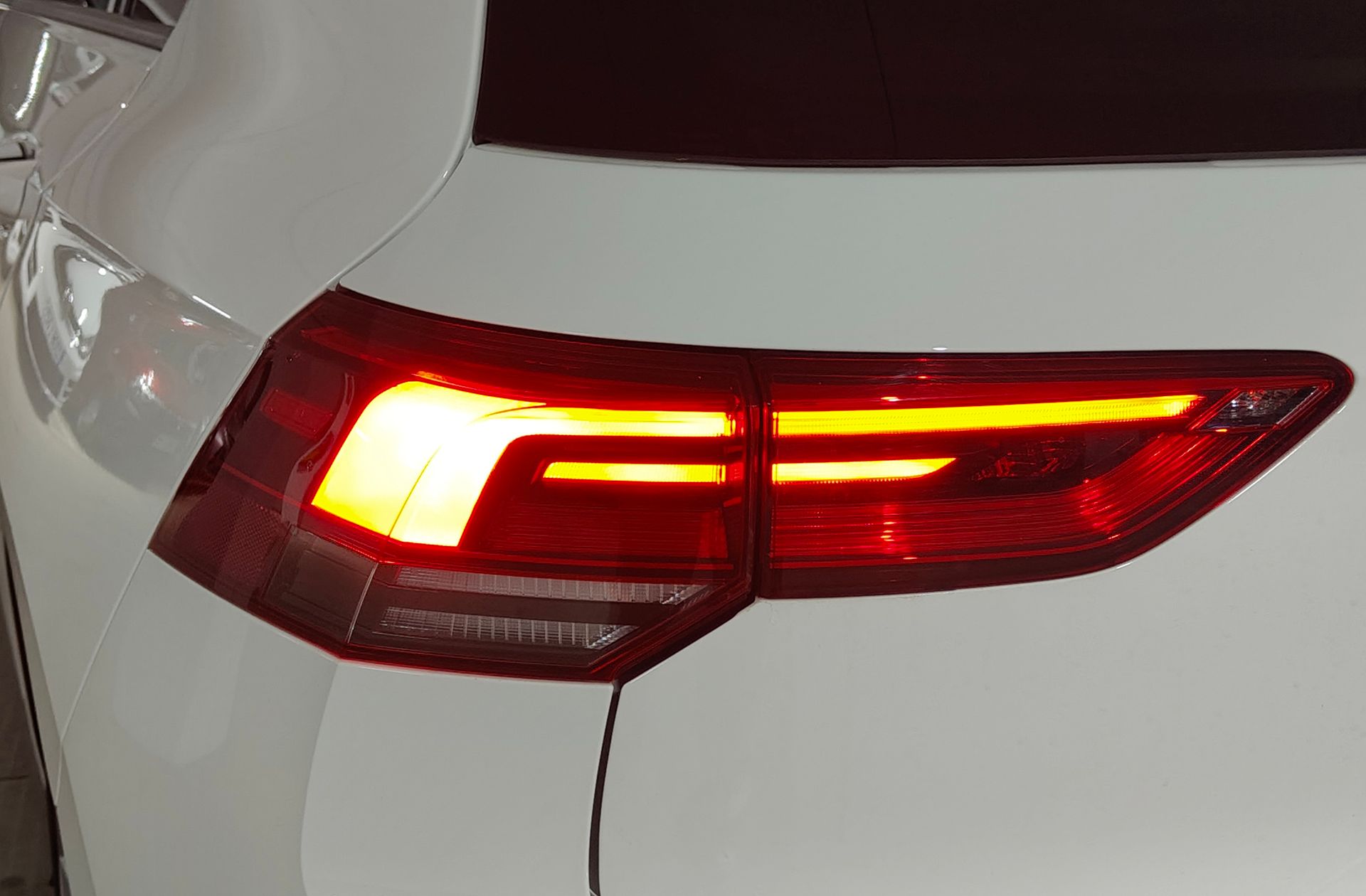 Volkswagen Golf R-Line 1.5 eTSI DSG - foto 23