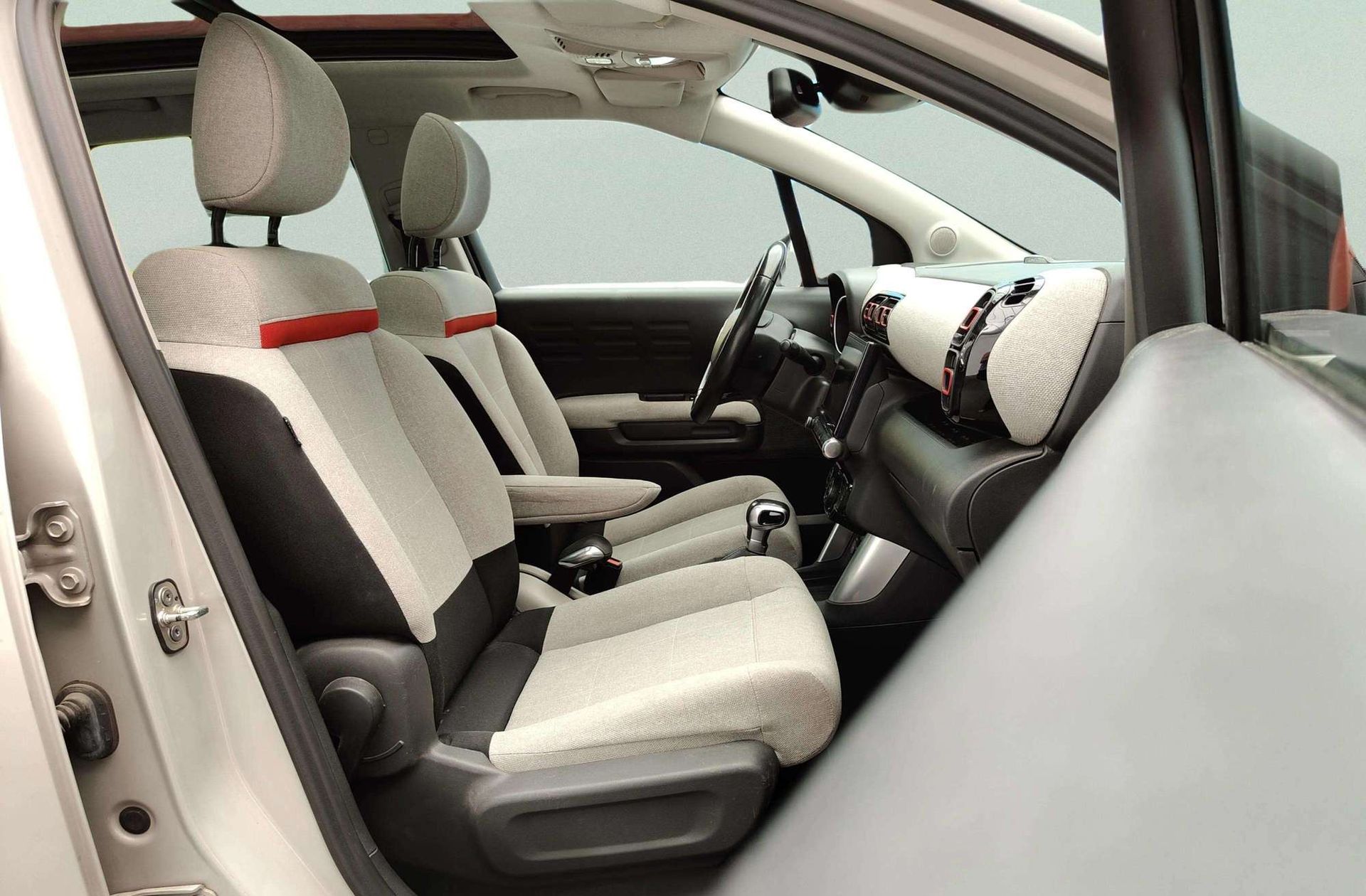 Citroën C3 Aircross PureTech 110 Shine EAT6 - foto 19