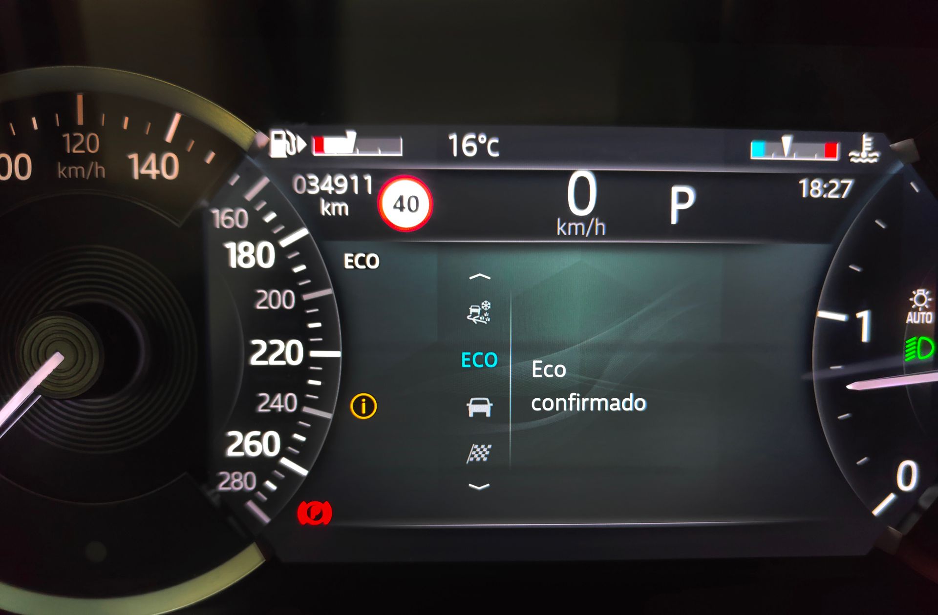 Jaguar E-Pace 2.0D MHEV R-Dynamic S 4WD - foto 10