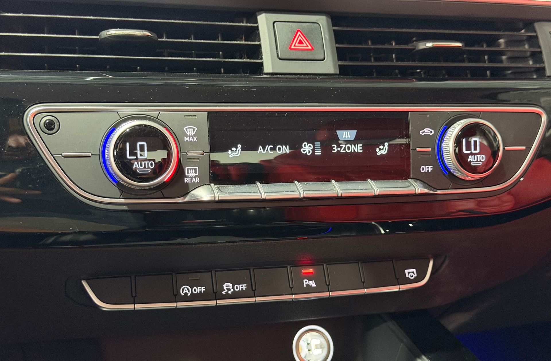 Audi A4 S line edition 2.0 TDI - foto 31