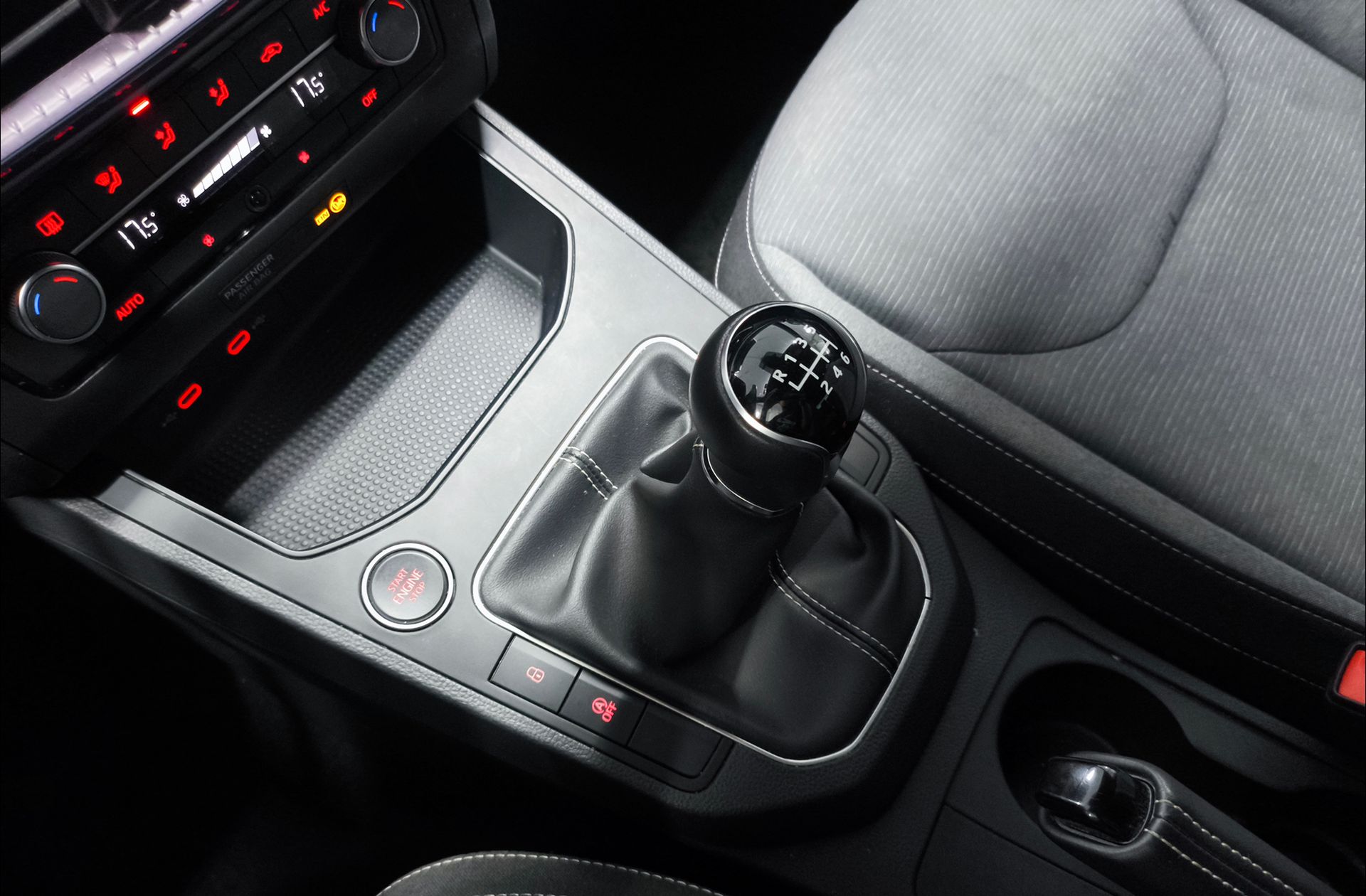 SEAT Ibiza 1.0 TSI Xcellence - foto 5