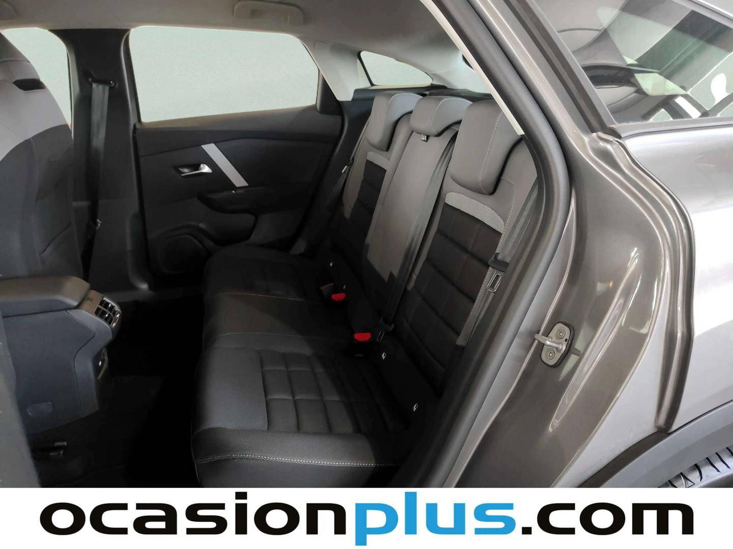 Foto asientos traseros Citroën C4 Citroën C4 Hybrid 145 Business Edition e-DCS6 (145 CV)
