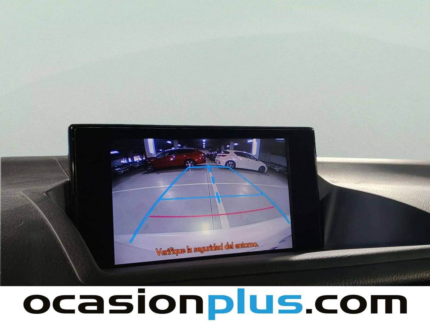 Equipamiento del Lexus CT Lexus CT 200h Sport Edition (136 CV)