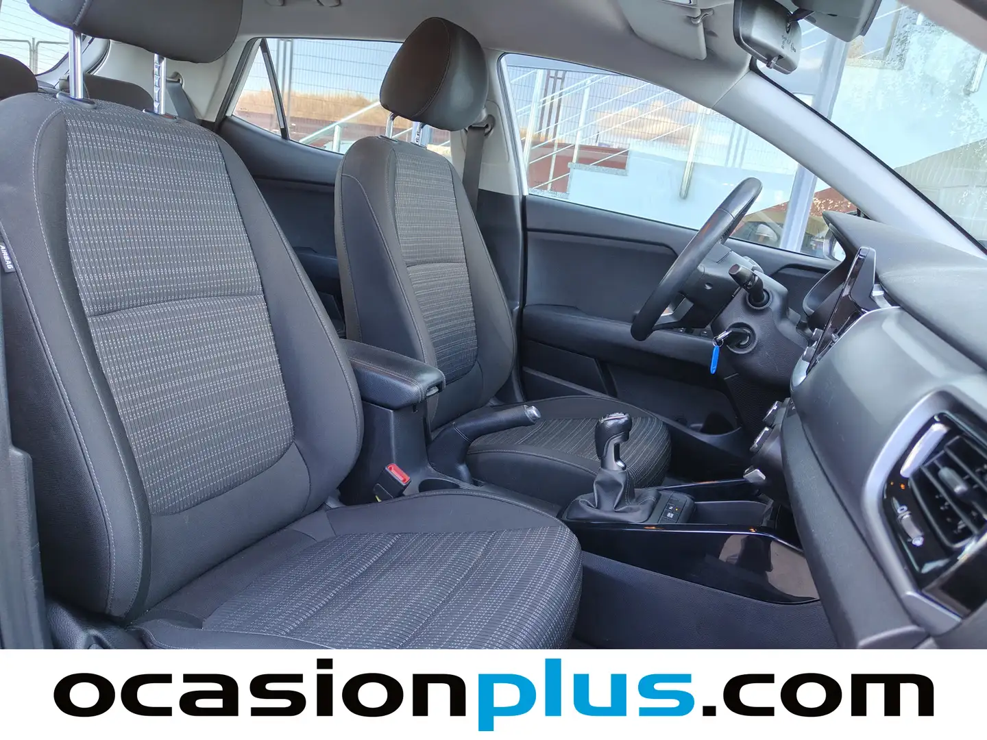 Foto KIA Stonic Kia Stonic 1.0 T-GDi MHEV Drive (100 CV)