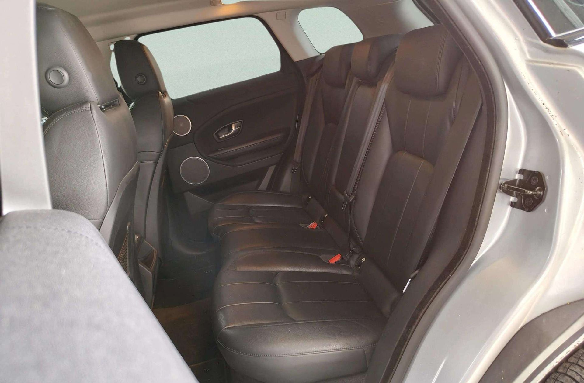 Land Rover Range Rover Evoque 2.0L TD4 SE 4x4 - foto 12