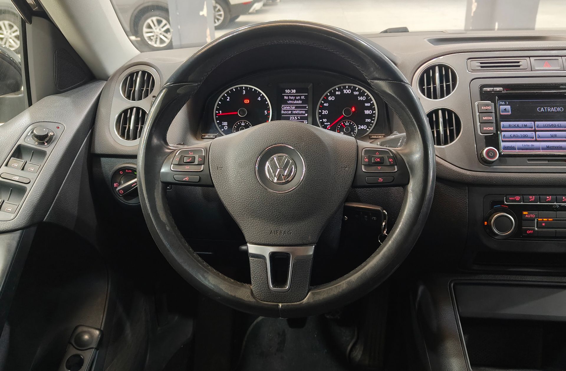 Volkswagen Tiguan T1 2.0 TDI BMT 4x2 - foto 34