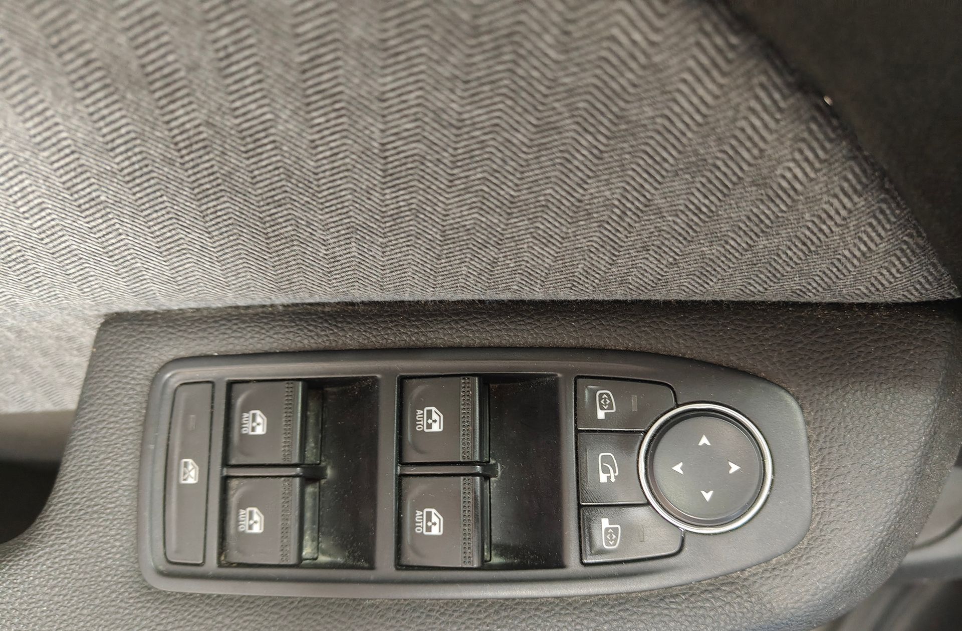 Renault Clio Techno TCe - foto 27