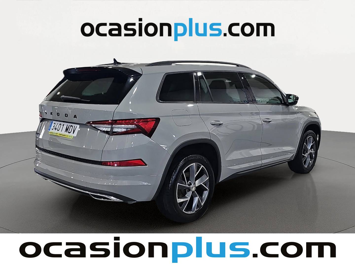 Foto trasera Skoda Kodiaq Skoda Kodiaq 2.0 TDI Sportline 4x2 DSG (150 CV) 7 PLAZAS izquierda