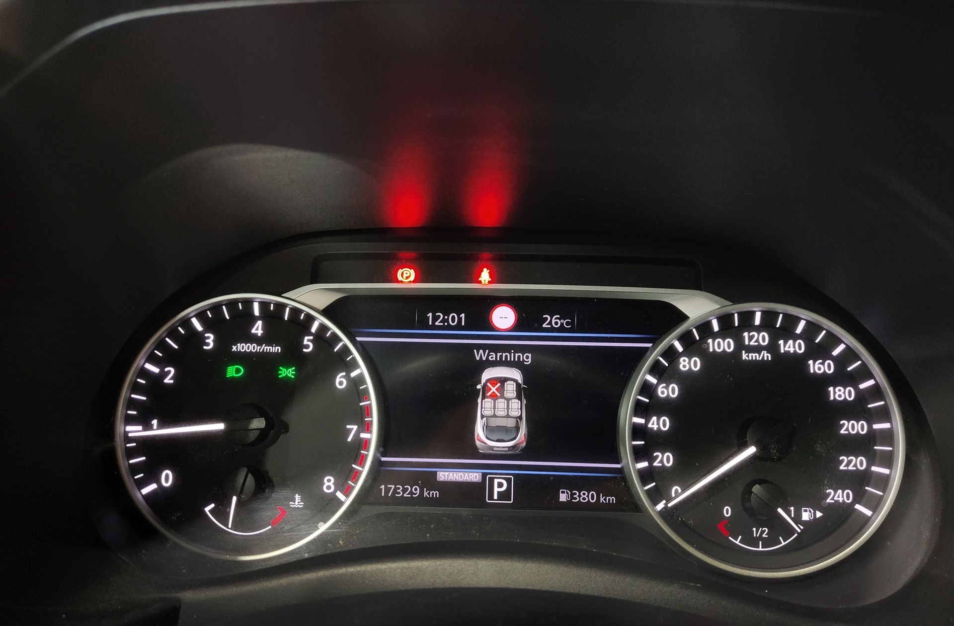 Nissan Juke DIG-T Acenta DCT - foto 23