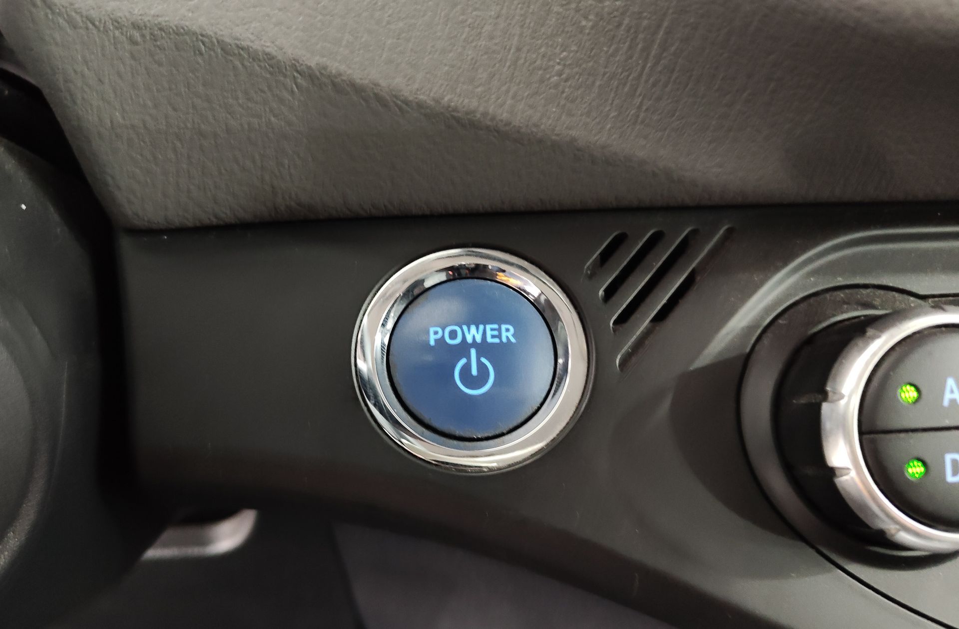Toyota Yaris 1.5 Hybrid Active - foto 24