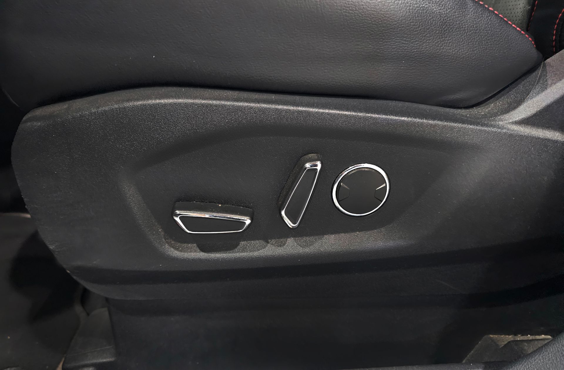 Ford S-Max 2.0 TDCi Panther ST-Line Powershift - foto 10