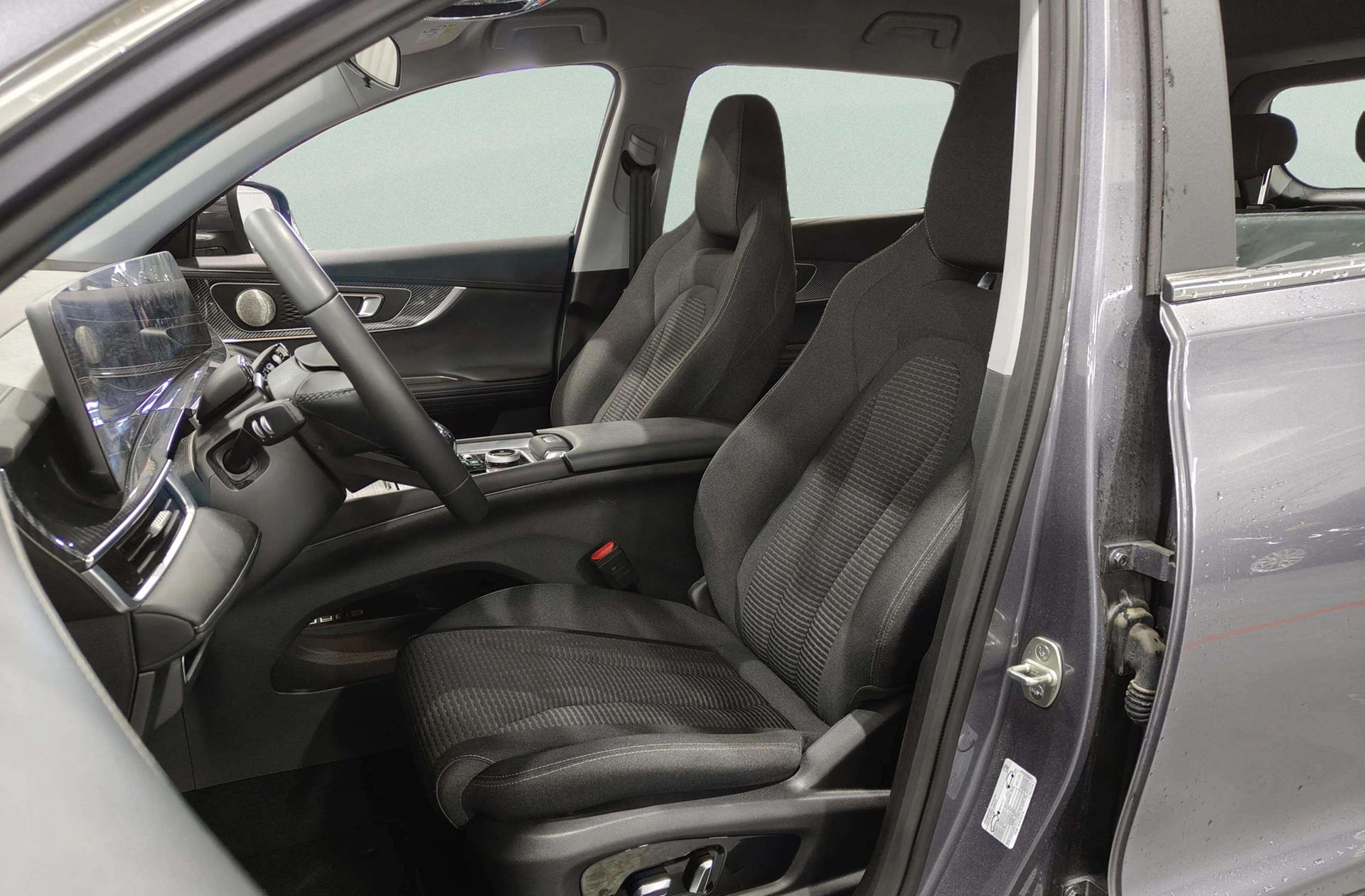 Ebro s700 1.6 T-GDi Comfort DCT - foto 10